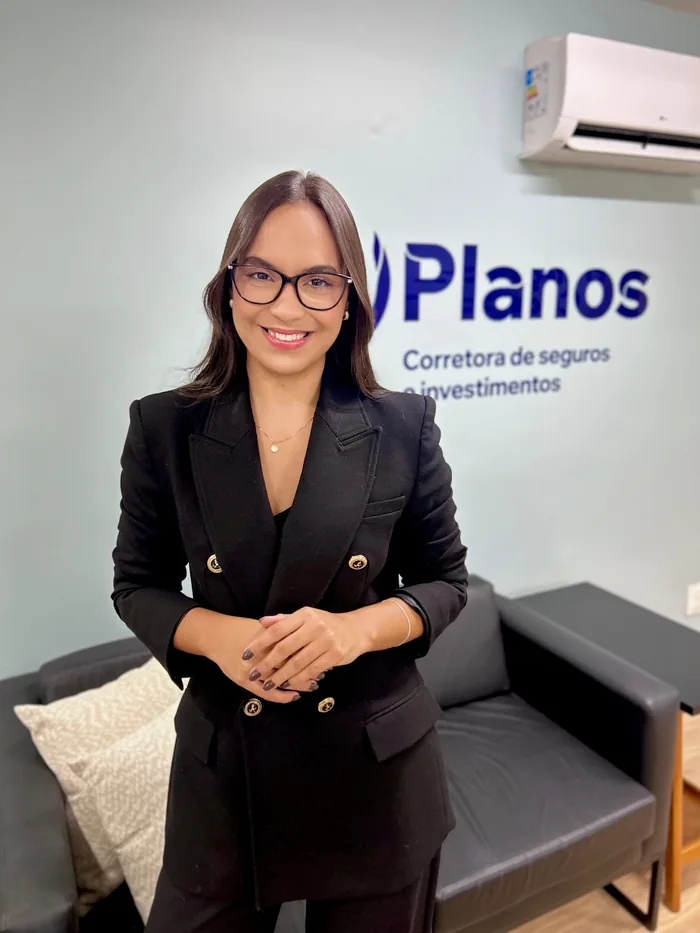 Sabrina Saints, Executiva Comercial da Planos